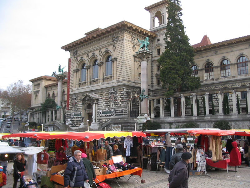 Antiques for sale in the square
